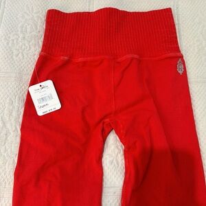 Free People Good Karma high rise 7/8 length legging. Size XS/S. NWT Red color